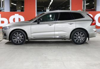 Подержанный автомобиль Volvo XC60 2018 года (8 фото)