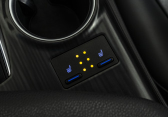 Подержанный автомобиль Toyota Camry Sedan 2022 года (18 фото)