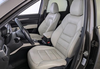 Подержанный автомобиль Mazda CX-5 2019 года (21 фото)