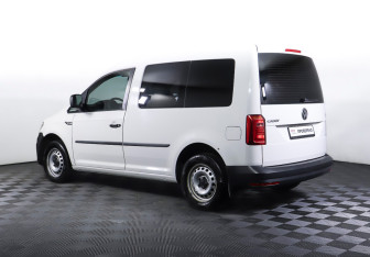 Подержанный автомобиль Volkswagen Caddy Compactvan 2019 года (7 фото)