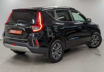 Подержанный автомобиль Geely Emgrand X7 2019 года (5 фото)
