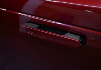 Подержанный автомобиль Land Rover Range Rover Velar 2020 года (24 фото)