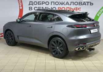 Подержанный автомобиль Changan UNI-K 2023 года (6 фото)