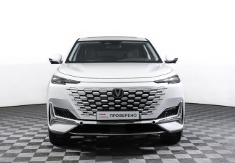 Подержанный автомобиль Changan UNI-K 2023 года (2 фото)