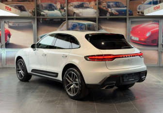 Новый Porsche Macan 2025 (2 фото)