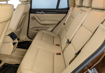 Подержанный автомобиль BMW X3 2016 года (11 фото)