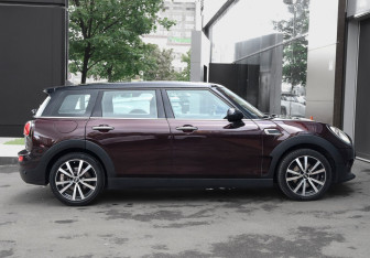 Подержанный автомобиль MINI Clubman Wagon 2018 года (4 фото)
