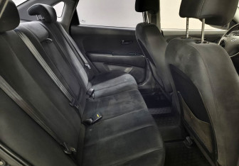 Подержанный автомобиль Hyundai Elantra Sedan 2008 года (11 фото)