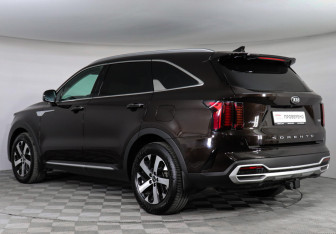 Подержанный автомобиль Kia Sorento 2020 года (7 фото)