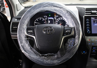 Новый Toyota Land Cruiser Prado 2022 (16 фото)