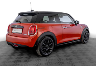 Подержанный автомобиль MINI Hatch 2021 года (5 фото)