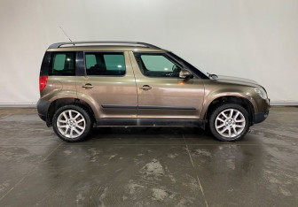 Подержанный автомобиль Skoda Yeti 2010 года (7 фото)