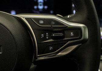 Подержанный автомобиль Haval F7 2024 года (10 фото)