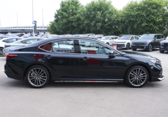 Новый Toyota Camry Sedan 2024 (6 фото)