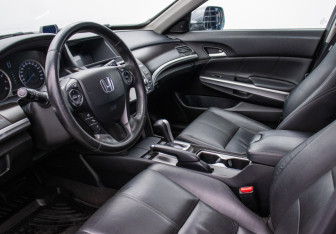 Подержанный автомобиль Honda Crosstour 2014 года (9 фото)