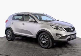 Подержанный автомобиль Kia Sportage 2015 года (3 фото)