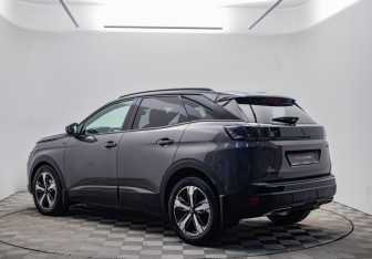 Подержанный автомобиль Peugeot 3008 2021 года (7 фото)