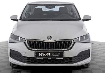 Подержанный автомобиль Skoda Rapid Liftback 2021 года (2 фото)