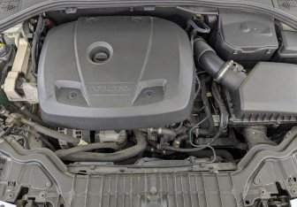 Подержанный автомобиль Volvo S60 2016 года (9 фото)