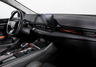 Подержанный автомобиль Omoda S5 GT 2023 года (9 фото)