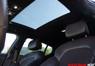 Подержанный автомобиль Kia Stinger 2018 года (16 фото)