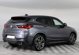Подержанный автомобиль BMW X2 2021 года (2 фото)