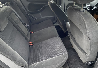 Подержанный автомобиль Ford Focus Sedan 2008 года (11 фото)