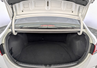 Подержанный автомобиль Hyundai Solaris Sedan 2021 года (10 фото)