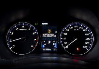 Подержанный автомобиль Mitsubishi Outlander 2018 года (13 фото)