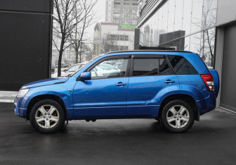 Подержанный автомобиль Suzuki Grand Vitara 2007 года (8 фото)