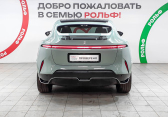 Подержанный автомобиль Avatr 11 2024 года (5 фото)