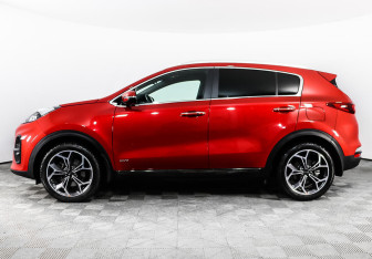 Подержанный автомобиль Kia Sportage 2018 года (3 фото)