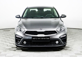 Подержанный автомобиль Kia Cerato Sedan 2019 года (2 фото)