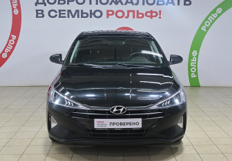 Подержанный автомобиль Hyundai Elantra Sedan 2020 года (2 фото)
