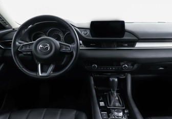 Подержанный автомобиль Mazda 6 Sedan 2018 года (6 фото)