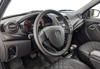 Подержанный автомобиль LADA (ВАЗ) Granta Liftback 2024 года (15 фото)