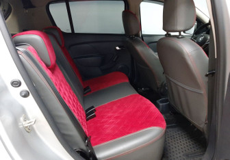 Подержанный автомобиль Renault Sandero 2020 года (12 фото)