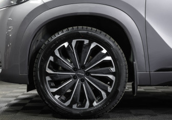 Подержанный автомобиль Jaecoo J8 2024 года (32 фото)