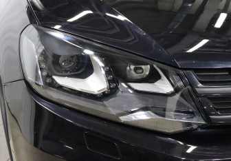 Подержанный автомобиль Volkswagen Touareg 2013 года (26 фото)