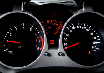 Подержанный автомобиль Nissan Juke 2014 года (11 фото)