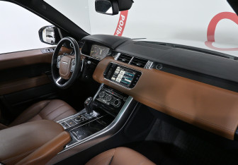Подержанный автомобиль Land Rover Range Rover Sport 2015 года (9 фото)