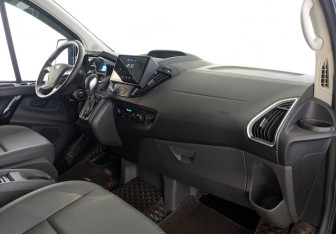 Подержанный автомобиль Ford Tourneo Connect Compactvan 2021 года (19 фото)
