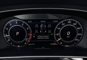Подержанный автомобиль Volkswagen Tiguan 2018 года (16 фото)