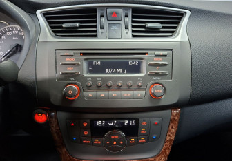 Подержанный автомобиль Nissan Sentra Sedan 2014 года (14 фото)