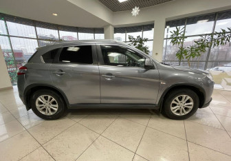 Подержанный автомобиль Peugeot 4008 2012 года (4 фото)