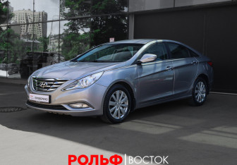 Подержанный автомобиль Hyundai Sonata 2010 года (1 фото)