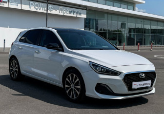 Подержанный автомобиль Hyundai i30 Hatchback 2019 года (3 фото)