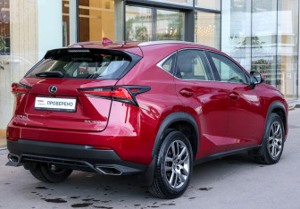 Подержанный автомобиль Lexus NX 2017 года (5 фото)