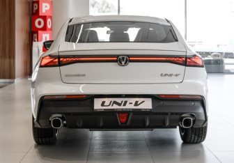 Новый Changan UNI-V 2025 (8 фото)