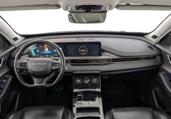 Подержанный автомобиль Exeed LX 2022 года (14 фото)